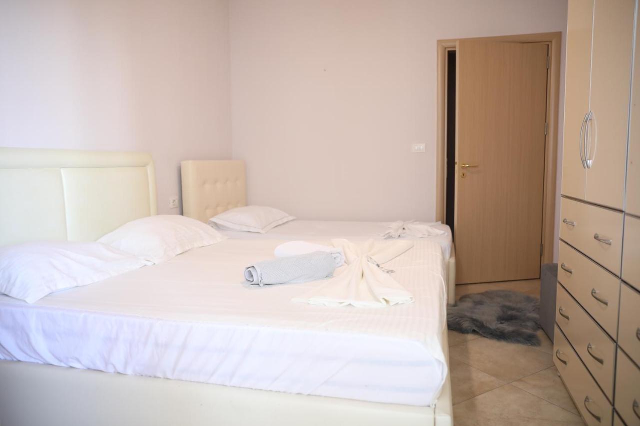 Apartment Amar Shkoder Bagian luar foto