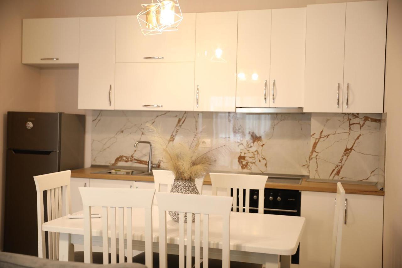 Apartment Amar Shkoder Bagian luar foto